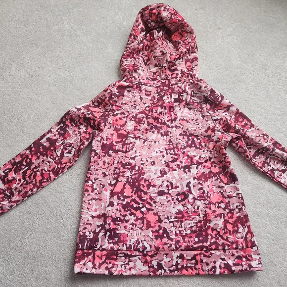 Pink and Green Hoodies Set - Picture 3 of 12